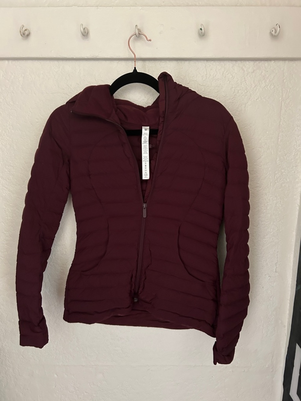 lululemon athletica Women's Maroon Hooded Puffer Jacket